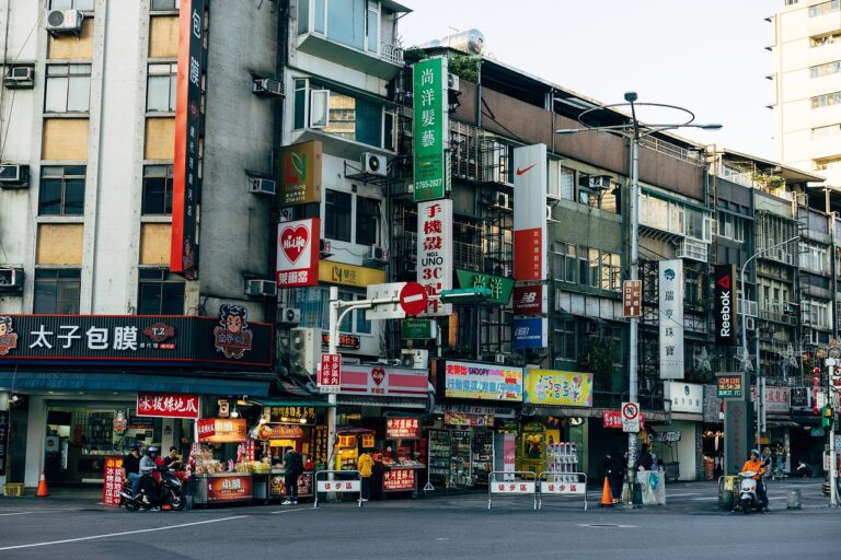 Sustainable Transportation: Eco-Friendly Options for Shopping Trips